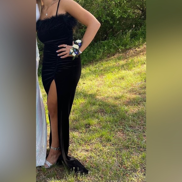 Windsor prom dress - Picture 4 of 4